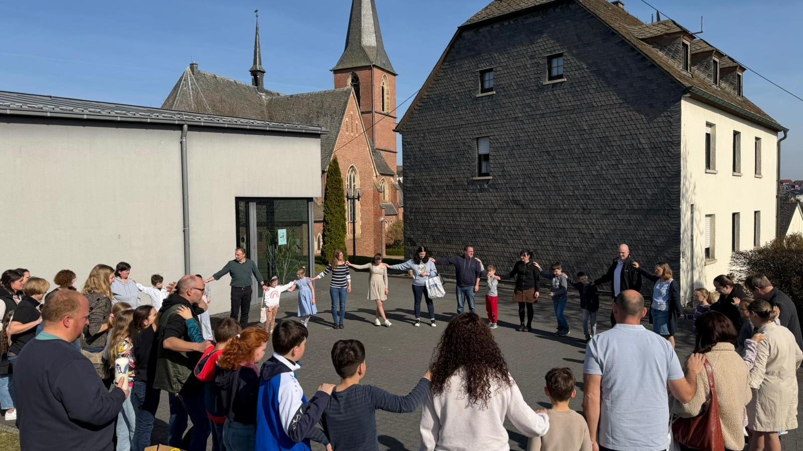 Kennenlernspiele auf der Wiese